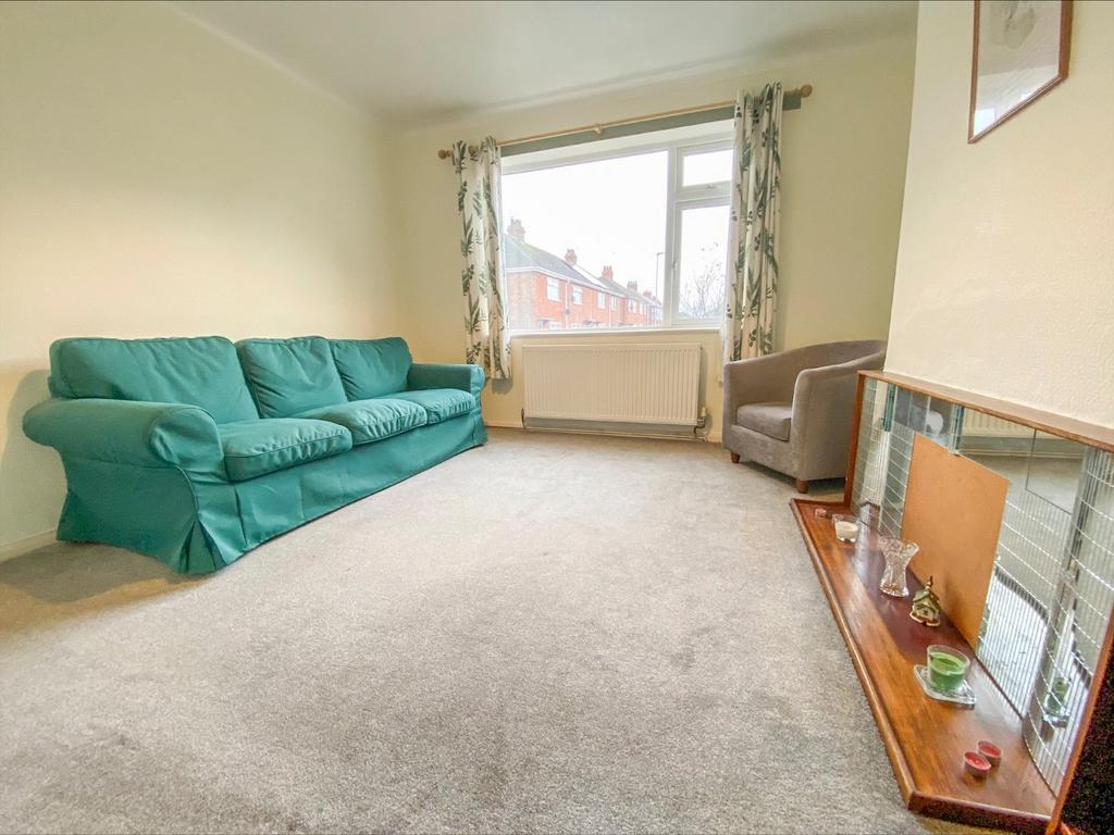 West Acridge, Barton Upon Humber, North Lincolnshire, DN18 3 bed semi