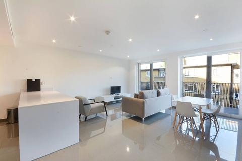 3 bedroom flat to rent, ELLISTON APARTMENTS, 9 GLADE PATH, SE1, Southwark, London, SE1