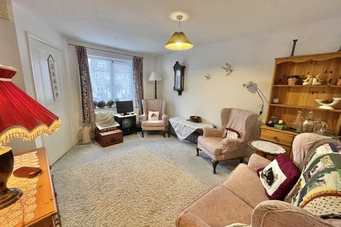 2 bedroom semi-detached house for sale, St. Hildas Close, Didcot