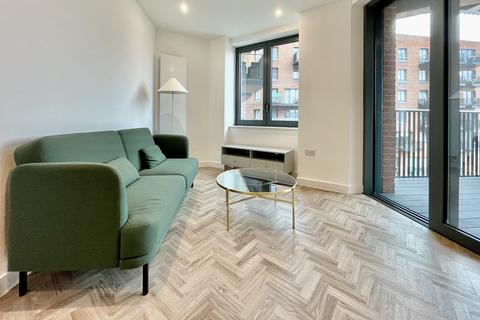 1 bedroom apartment to rent, 20, Gillender Street, London E3