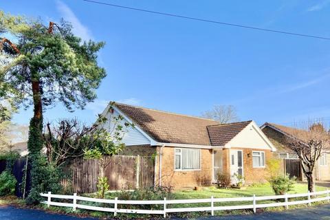 3 bedroom bungalow for sale, Coppice Close, St Ives, BH24 2LB