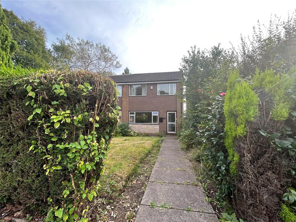 Amberley Walk, Chadderton, Oldham, OL9 3 bed semidetached house for