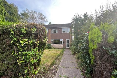 32 Amberley Walk, Chadderton, Oldham, OL9 6SL