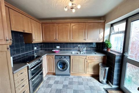 32 Amberley Walk, Chadderton, Oldham, OL9 6SL