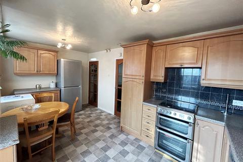 32 Amberley Walk, Chadderton, Oldham, OL9 6SL
