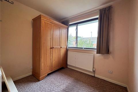 32 Amberley Walk, Chadderton, Oldham, OL9 6SL