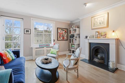 3 bedroom apartment for sale, Marloes Road, London, W8