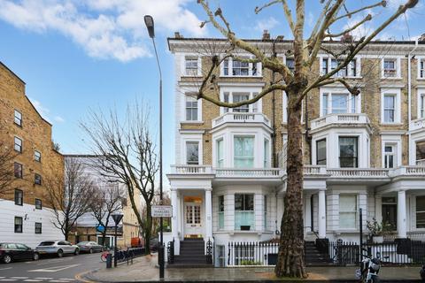 3 bedroom apartment for sale, Marloes Road, London, W8