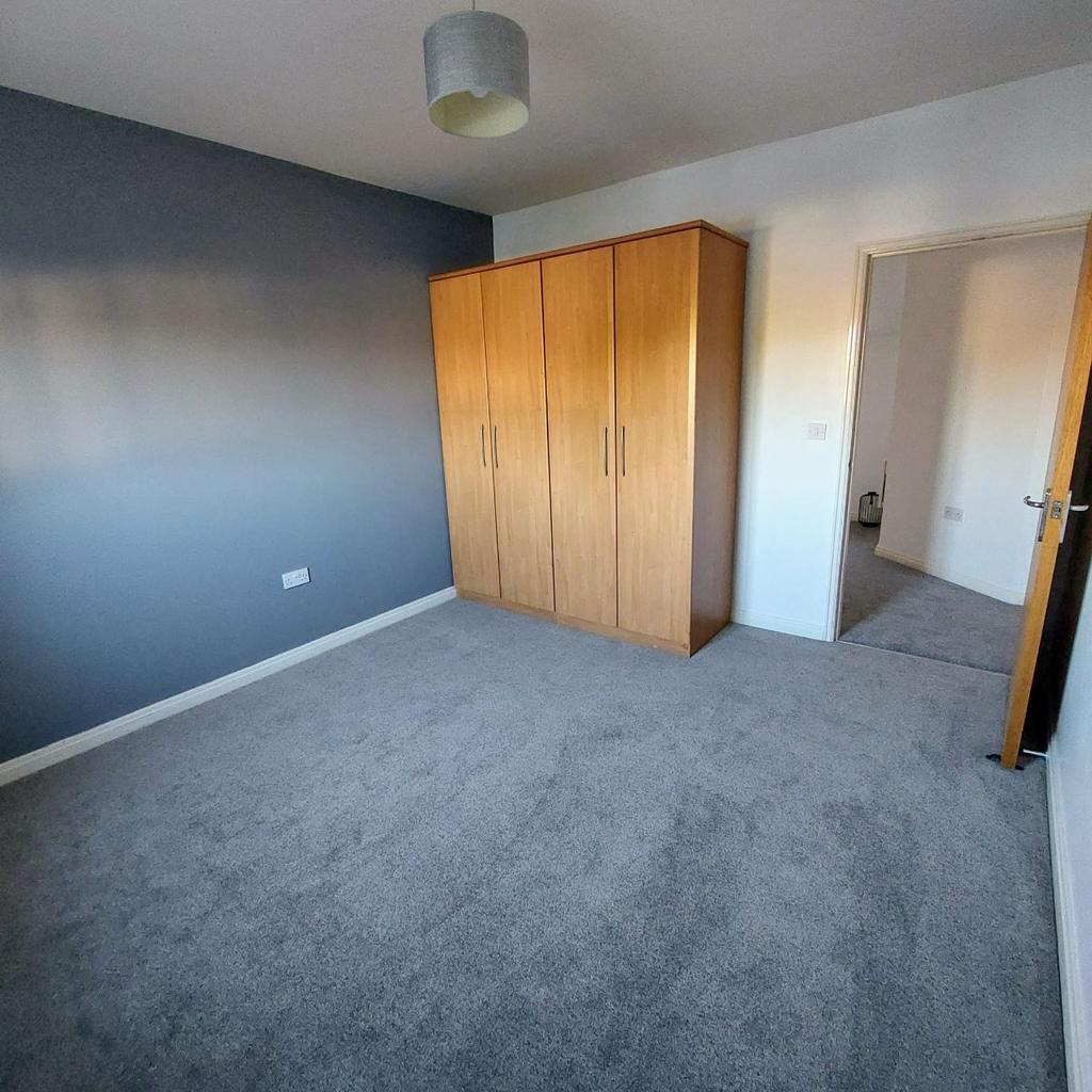 Aster Court, Lydiate, Liverpool 2 bed apartment £750 pcm (£173 pw)
