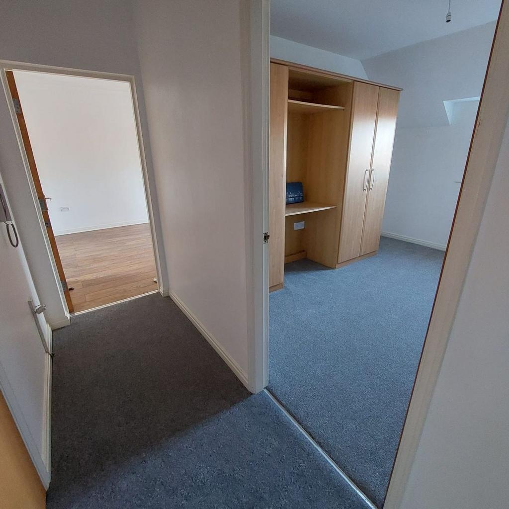 Aster Court, Lydiate, Liverpool 2 bed apartment £750 pcm (£173 pw)