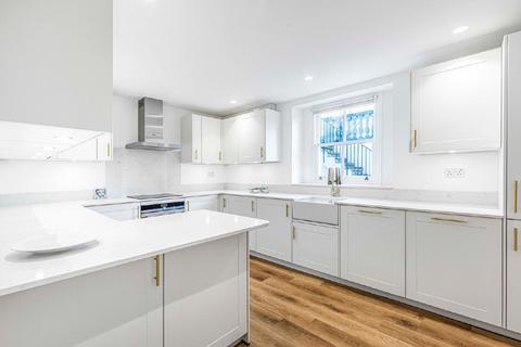 34 Kingston Hill Place, Kingston Upon Thames, KT2 7QY