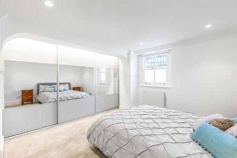 34 Kingston Hill Place, Kingston Upon Thames, KT2 7QY