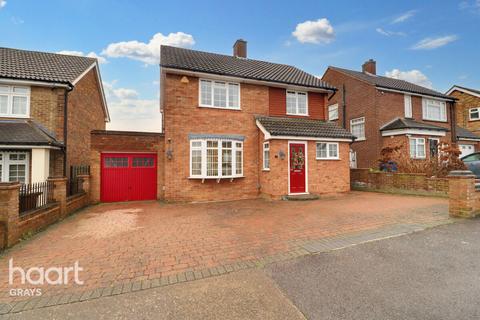 4 bedroom detached house for sale, Woodward Close, Grays