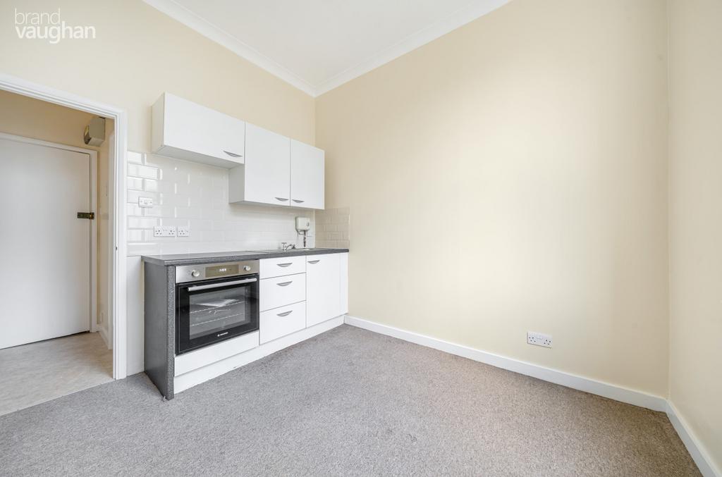 Eaton Place, Brighton, East Sussex, BN2 Studio to rent £725 pcm (£167 pw)