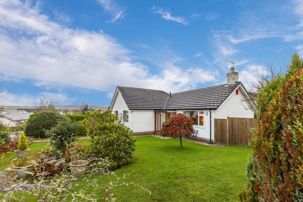 11 Wandales Lane, Natland, Kendal... 3 bed detached bungalow for sale