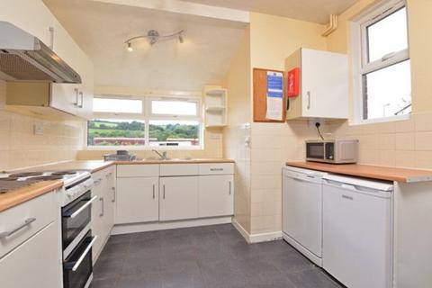 6 bedroom terraced house to rent, Cowley Bridge Road, Exeter