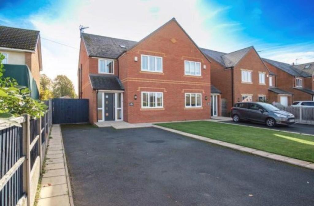 Cross Road, Albrighton 4 bed semidetached house for sale £365,000
