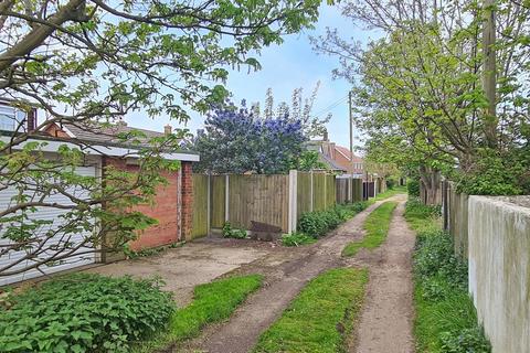 5 bedroom semi-detached house for sale, Cromer Road, Mundesley