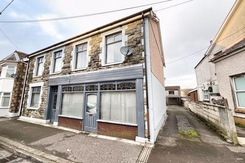 2 bedroom detached house for sale, Station Road, Ammanford, Carmarthenshire, SA18 2DB