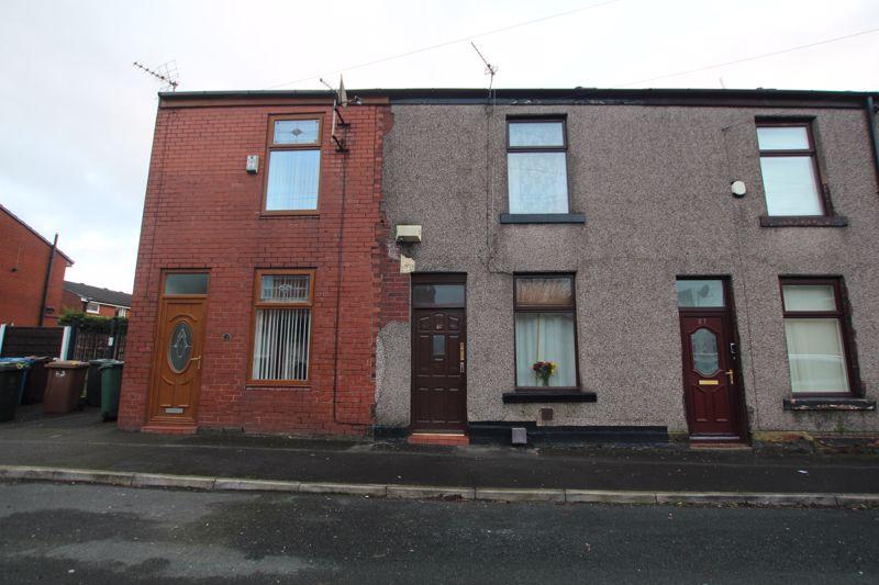 Torrington Street, Heywood 2 bed terraced house to rent £725 pcm (£