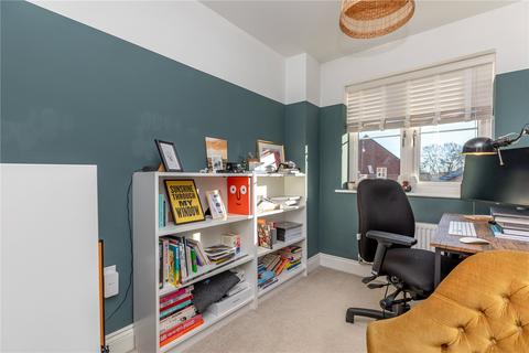 10 Boundary Road, Padbury, Buckingham, MK18 2GT