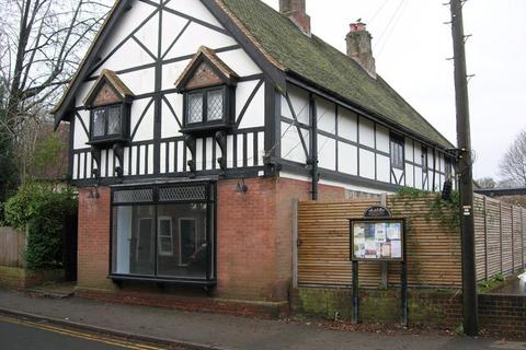 Retail property (out of town) to rent, Bois Lane, Amersham