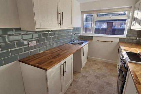 2 bedroom maisonette to rent, Hendingham Close, Tuffley