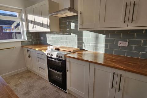 2 bedroom maisonette to rent, Hendingham Close, Tuffley