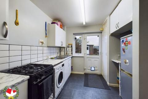 54 Campion Close, Gloucester, GL4 6YQ