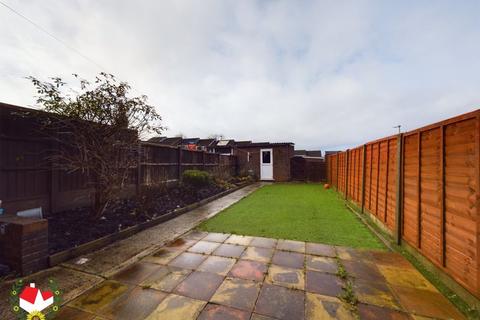 54 Campion Close, Gloucester, GL4 6YQ