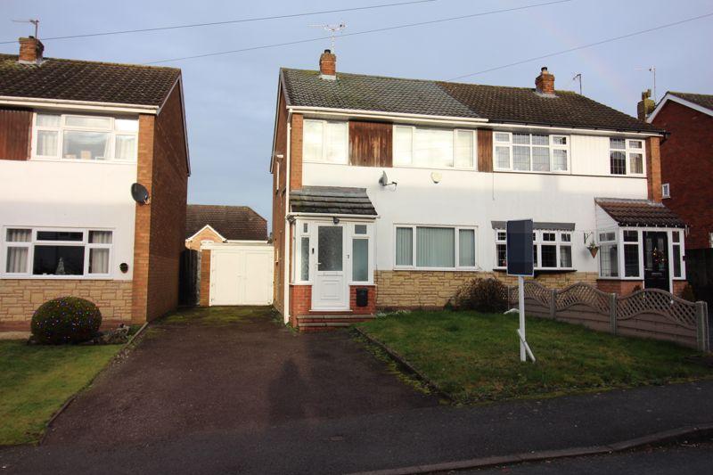 Park Avenue, Wolverhampton WV5 3 bed semidetached house for sale £