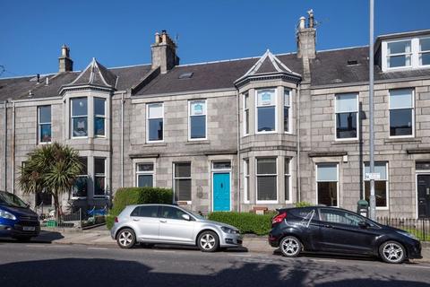 4 bedroom apartment for sale - 26 St Swithin Street, Aberdeen. AB10 6XD