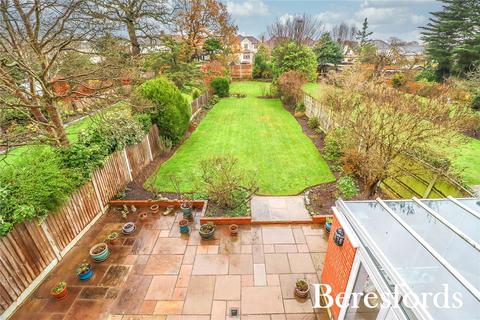 14 Grosvenor Gardens, Upminster, RM14 1DJ