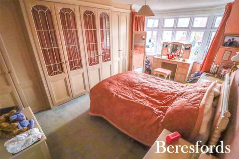 14 Grosvenor Gardens, Upminster, RM14 1DJ