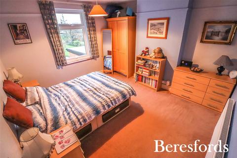 14 Grosvenor Gardens, Upminster, RM14 1DJ