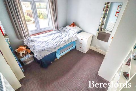 14 Grosvenor Gardens, Upminster, RM14 1DJ