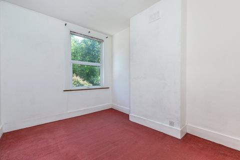 53 Edward Road, Coulsdon, CR5 2NQ