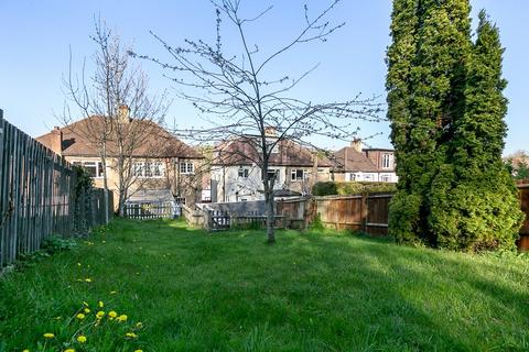 52 Oaks Road, Kenley, CR8 5NR