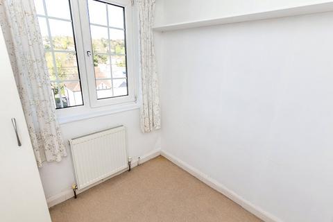 52 Oaks Road, Kenley, CR8 5NR