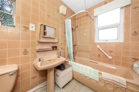 30 Mayday Road, Thornton Heath, CR7 7HL