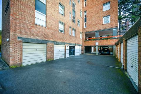 Garage to rent - High Ashton, Kingston Hill, Kingston upon Thames, KT2