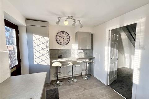 2 bedroom end of terrace house for sale, Waltham Gardens, Sothall, Sheffield, S20 2DY