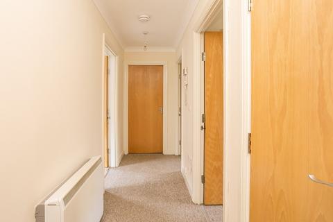 14/2 Ferry Gait Crescent, Edinburgh, EH4 4GR