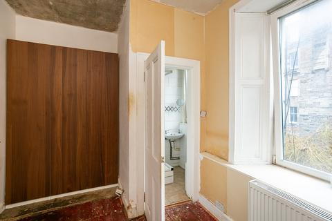 2/5 Springfield Buildings, Edinburgh, EH6 5EG
