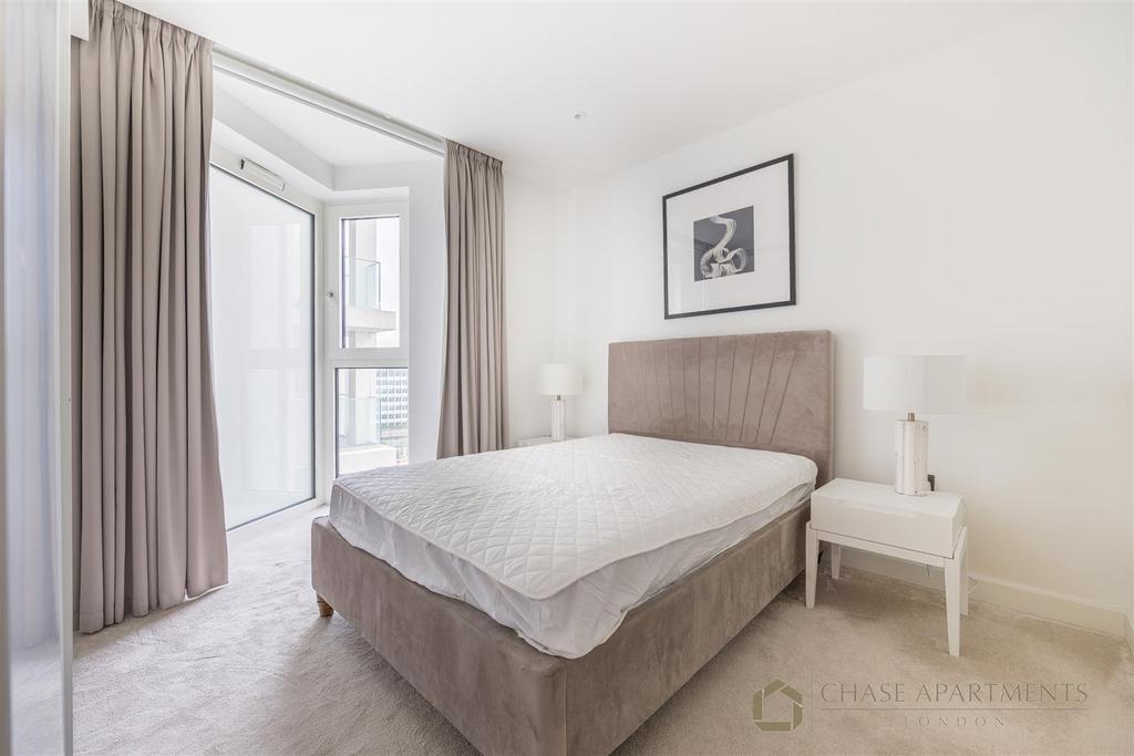 Lincoln Apartments, Fountain Park Way White City,