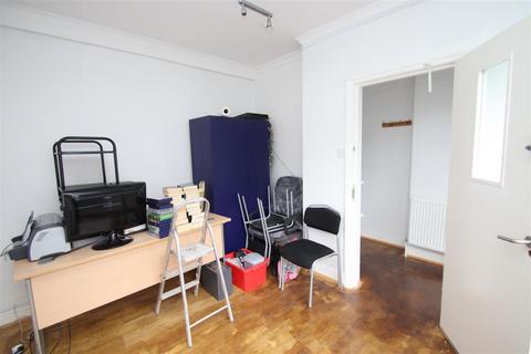 Shop to rent - St. Marks Road, Bush Hill Park, Enfield EN1