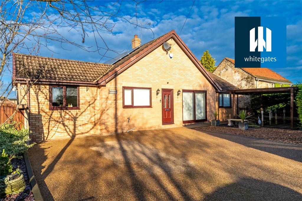 Wrights Lane, Cridling Stubbs, Knottingley, WF11 4 bed bungalow for