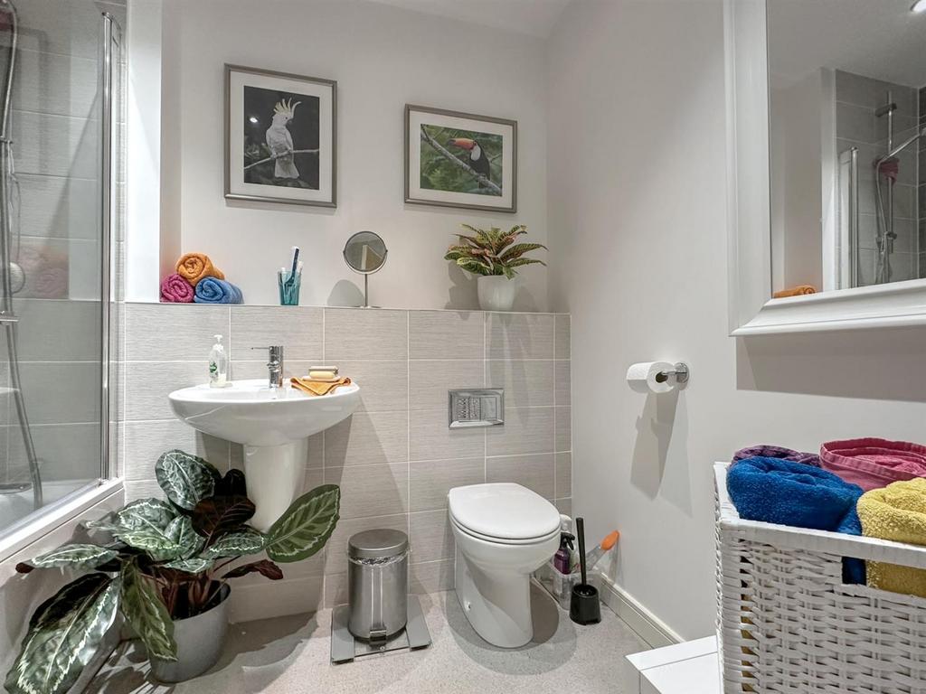 Family bathroom