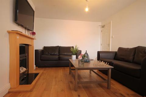 6 bedroom maisonette to rent - Starbeck Avenue, Sandyford