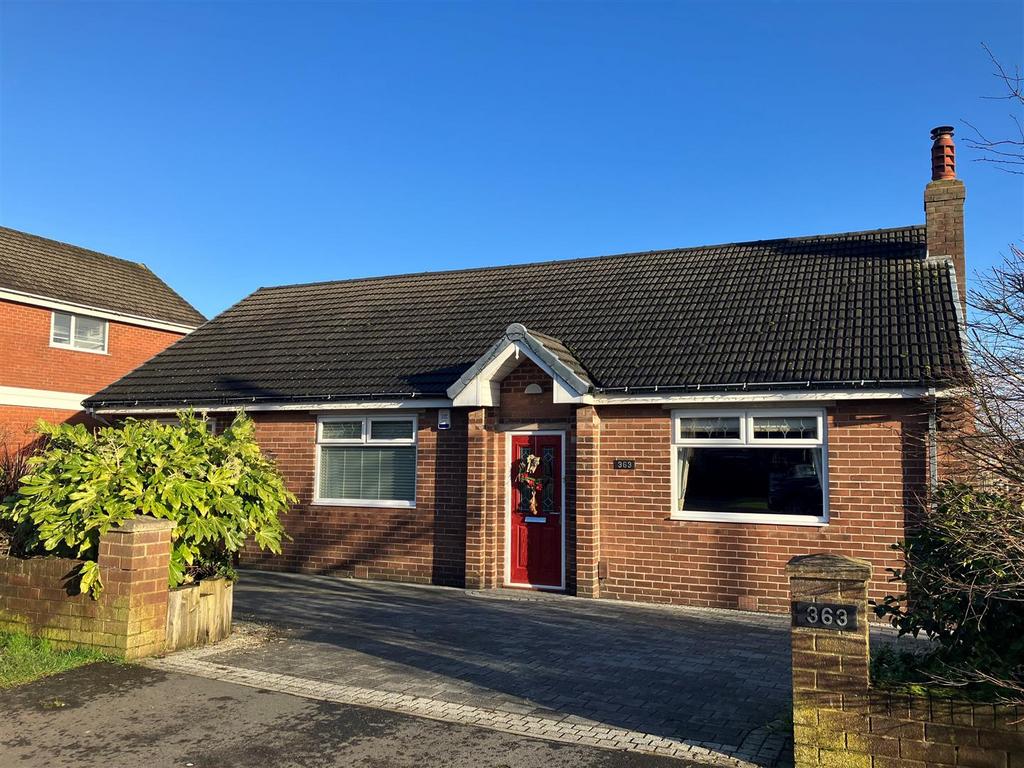 Manchester Road, Blackrod, Bolton 3 bed bungalow for sale £340,000